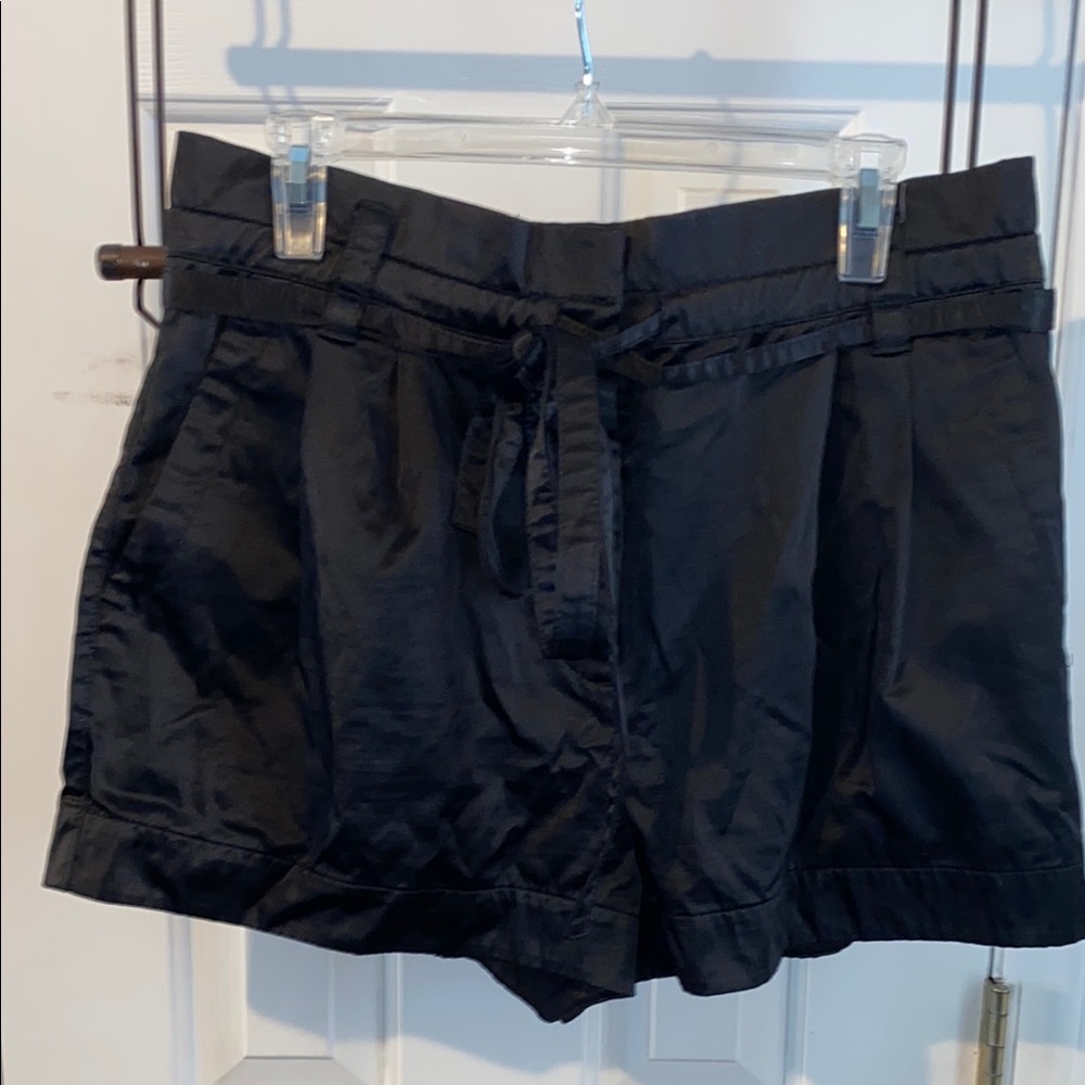 Jacob satiny dress shorts, sz. M, built in belt,